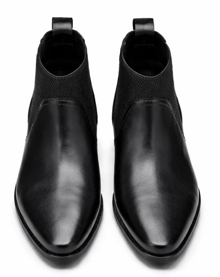 BLACK TEXTURED CHELSEA BOOTS FOR MEN – MODERN ELASTIC PANEL DESIGN