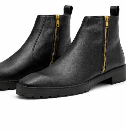 PREMIUM BLACK LEATHER ZIP CHELSEA BOOTS