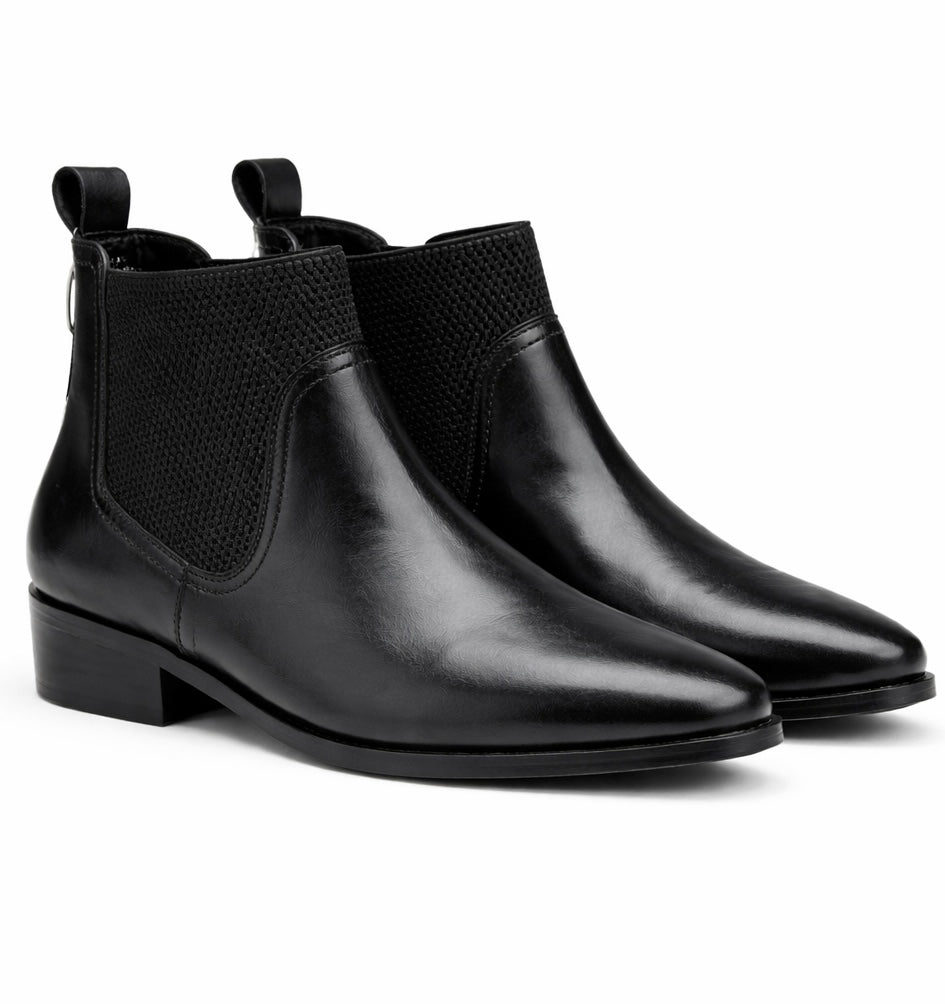 BLACK TEXTURED CHELSEA BOOTS FOR MEN – MODERN ELASTIC PANEL DESIGN