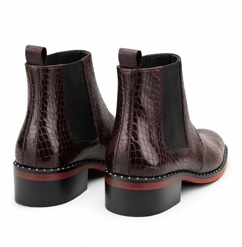 PREMIUM BROWN CROC-TEXTURED CHELSEA BOOTS FOR MEN