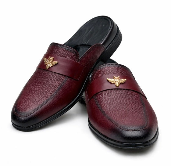 MEN'S MAROON TEXTURED SLIP-ON MULE LOAFERS WITH METAL EMBLEM – PREMIUM BACKLESS DRESS CASUAL SHOES