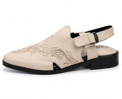 BEAUTIFULLY EMBROIDERED UPPER WITH A REFINED TRADITIONAL TOUCH. IDEAL FOR FESTIVE AND SPECIAL OCCASIONS.