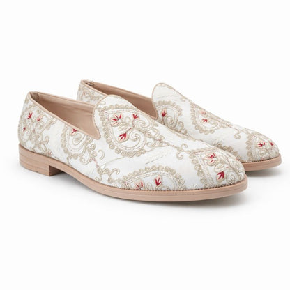 MEN’S WHITE EMBROIDERED SLIP-ON LOAFERS – LUXURY FESTIVE & WEDDING FOOTWEAR