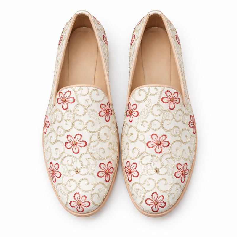 MEN’S WHITE FLORAL EMBROIDERED SLIP-ON LOAFERS – ELEGANT FESTIVE & WEDDING FOOTWEAR