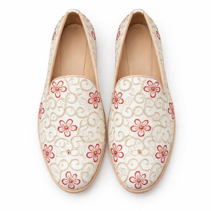 MEN’S WHITE FLORAL EMBROIDERED SLIP-ON LOAFERS – ELEGANT FESTIVE & WEDDING FOOTWEAR