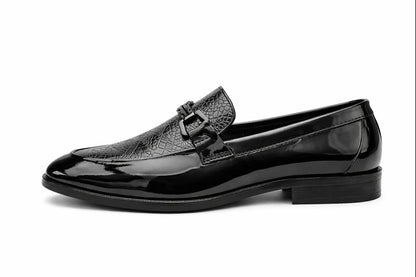 MEN’S BLACK TEXTURED PATENT LEATHER LOAFERS – ELEGANT BUCKLE DESIGN