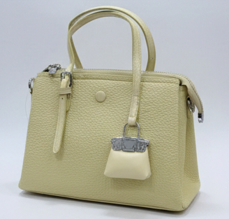 ELEGANT PISTACHIO GREEN LEATHER TOTE HANDBAG FOR WOMEN