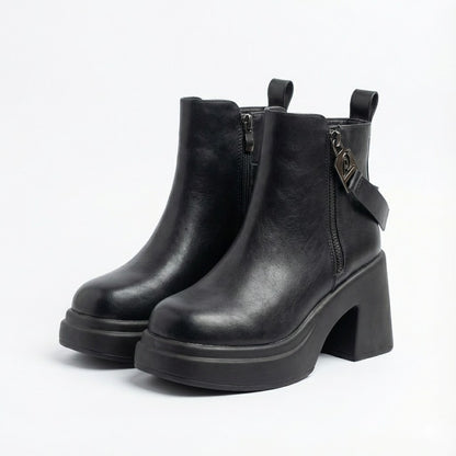 CHUNKY WOMEN’S LEATHER CHELSEA IN BLACK COLOR