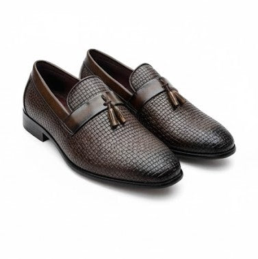MEN’S DARK BROWN TEXTURED TASSEL LOAFERS