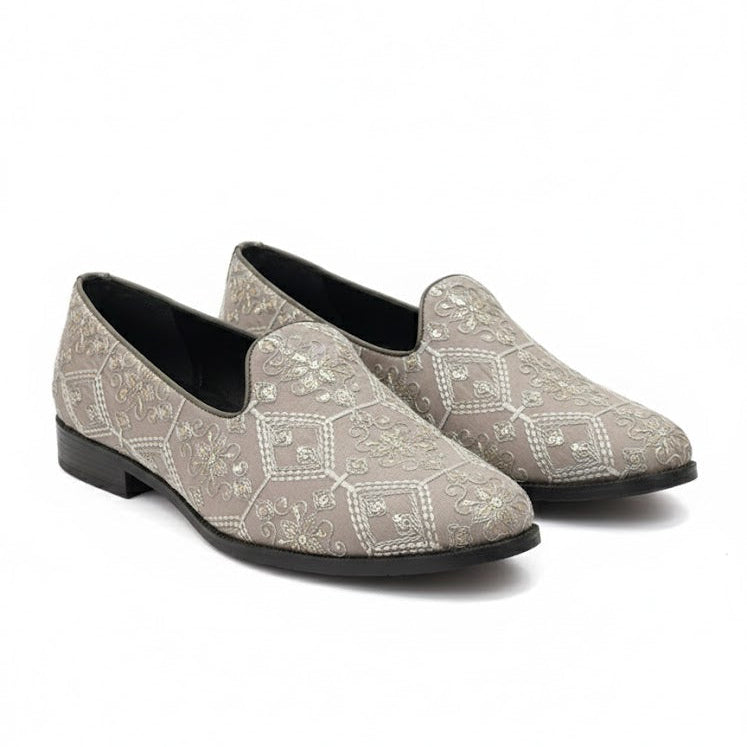 MEN’S EMBROIDERED BEIGE FORMAL SLIP-ON SHOES