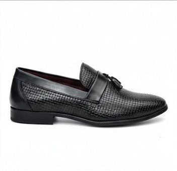 MEN’S BLACK TEXTURED TASSEL LOAFERS