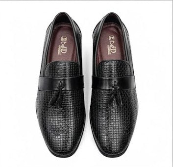MEN’S BLACK TEXTURED TASSEL LOAFERS