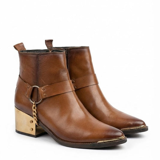 POINTED TOE WITH GOLDEN HEEL AND TOE COWBOY PATTERN CHELSEA BOOTS